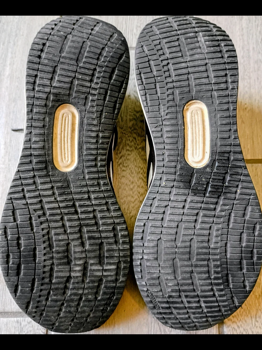 Adidas Men's Black/White Running Shoes